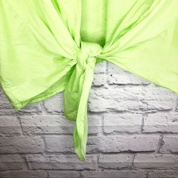 Avenue Lime Button Down Front Tie Crop Top - Picture 6 of 7